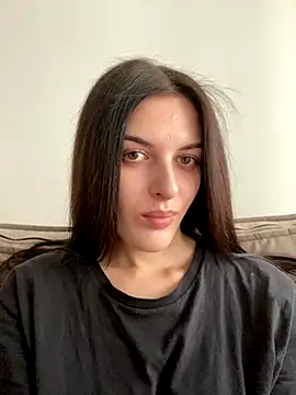 little belucci online show from November 2025 01:32:02 PM