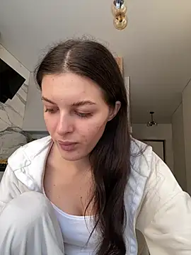 little belucci online show from January 2026 02:10:01 PM