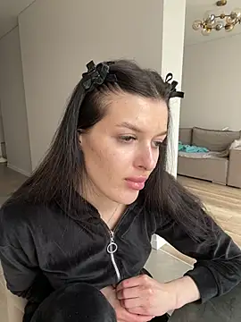 Snapshot of little_belucci chatting on May 2026 12:14:02 PM little belucci online show from May 2026 12:14:02 PM