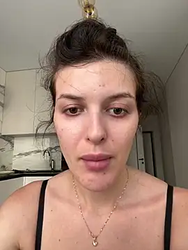 Snapshot of little_belucci chatting on June 2026 12:55:02 PM little belucci online show from June 2026 12:55:02 PM