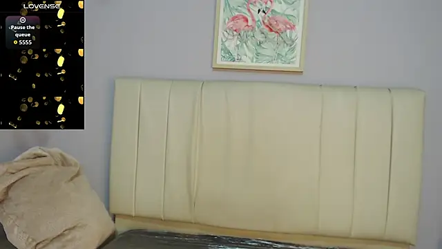 amy le01 online show from December 2025 01:42:01 PM