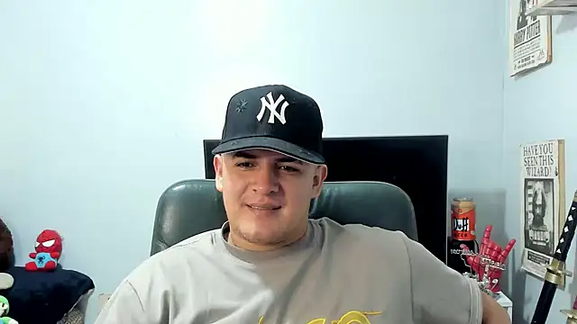 Snapshot of ney_22 chatting on May 2026 01:38:02 PM ney 22 online show from May 2026 01:38:02 PM