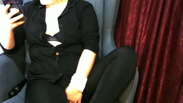 insatiableeee online show from January 2025 08:43:01 PM