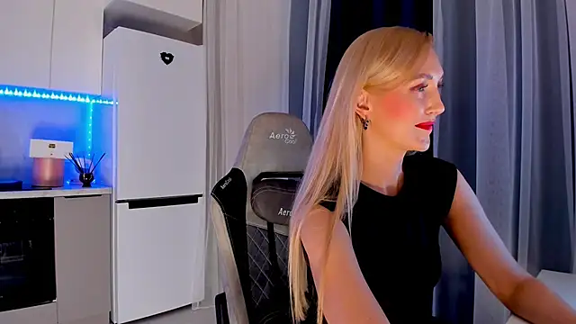 HotyPlays online show from February 2025 01:05:01 PM