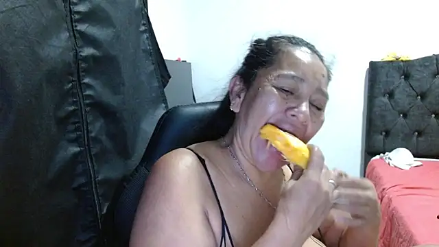 katia mature online show from October 2025 03:45:01 AM