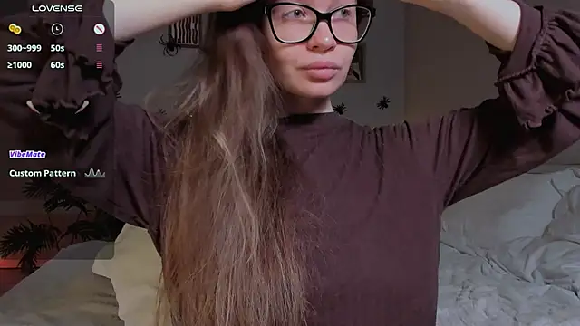 Virtual Girll online show from October 2025 04:46:01 PM