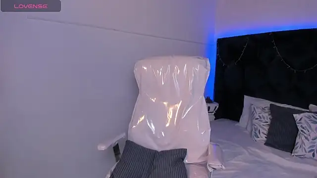 lauren fit online show from January 2025 02:00:02 PM