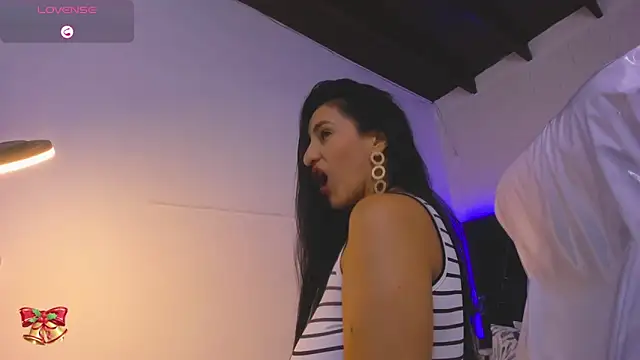 lauren fit online show from March 2025 05:45:02 PM