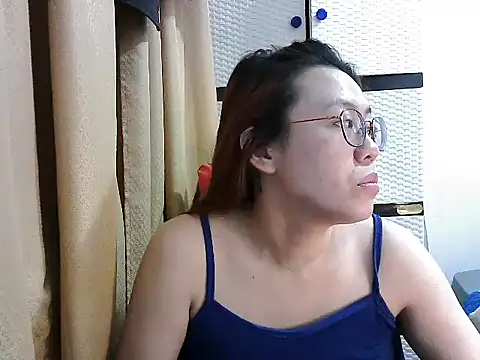 crizzybel online show from November 2025 06:52:02 PM