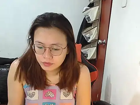 crizzybel online show from May 2026 07:54:02 PM