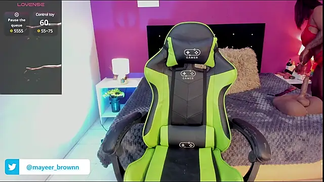 Snapshot of Brunna-Brownn chatting on March 2025 12:35:02 PM Brunna-Brownn online show from March 2025 12:35:02 PM