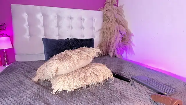 Brunna-Brownn online show from June 2026 12:22:01 PM
