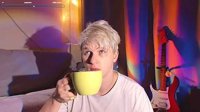 Breston Sweet online show from November 2025 04:35:01 AM