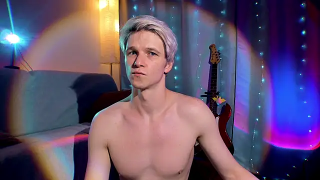 Snapshot of Breston_Sweet chatting on December 2025 08:14:02 PM Breston Sweet online show from December 2025 08:14:02 PM