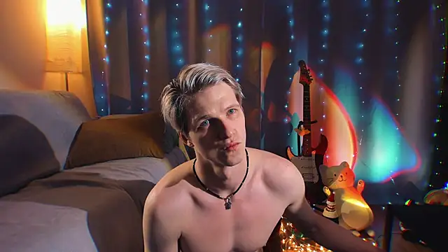 Snapshot of Breston_Sweet chatting on December 2025 04:14:01 PM Breston Sweet online show from December 2025 04:14:01 PM