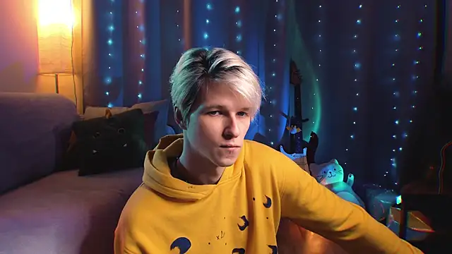 Snapshot of Breston_Sweet chatting on January 2026 08:34:02 PM Breston Sweet online show from January 2026 08:34:02 PM