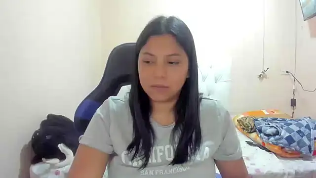 Leylafourniert online show from December 2024 09:47:02 PM