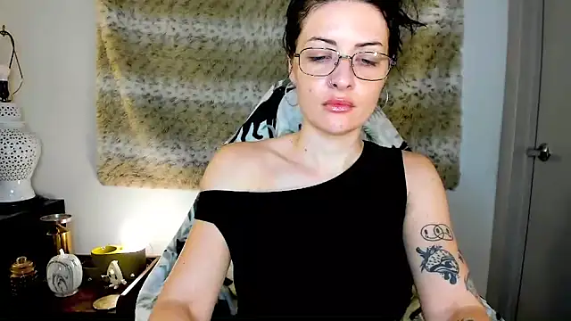 MelroseStrip online show from September 2025 07:48:02 PM