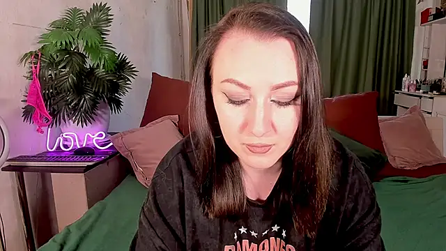 Snapshot of Mira_Xo_ chatting on November 2025 11:00:01 AM Mira Xo online show from November 2025 11:00:01 AM