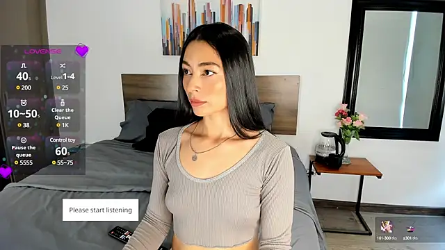 Ginebraa Saenz online show from February 2025 01:32:01 PM