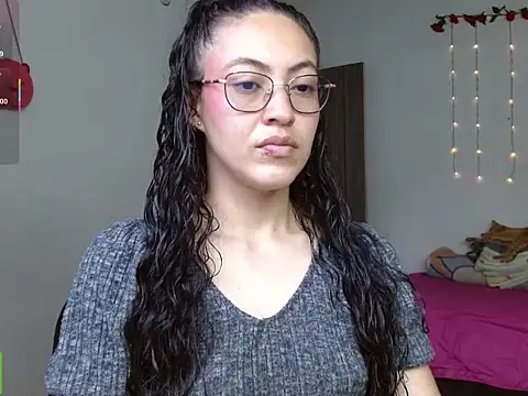 Snapshot of Olivia_Bright chatting on March 2026 07:10:02 PM Olivia Bright online show from March 2026 07:10:02 PM