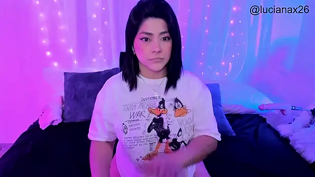 lucy26  online show from November 2025 02:54:01 AM