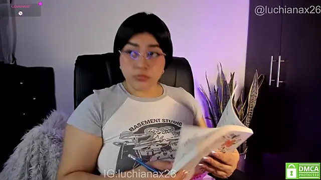 lucy26  online show from April 2026 07:45:01 AM