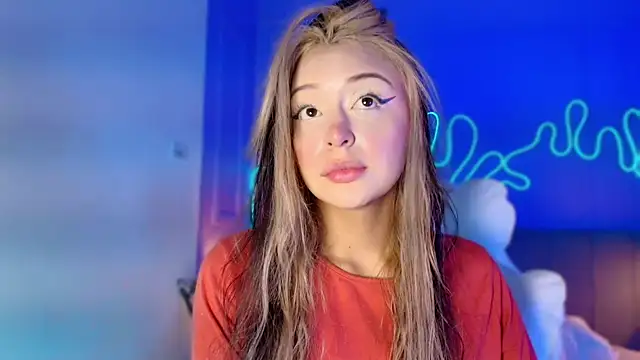 Snapshot of Sofly_s chatting on June 2026 11:57:01 AM Sofly s online show from June 2026 11:57:01 AM