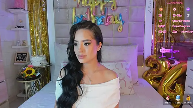 Victoria adaams online show from March 2025 06:33:01 PM