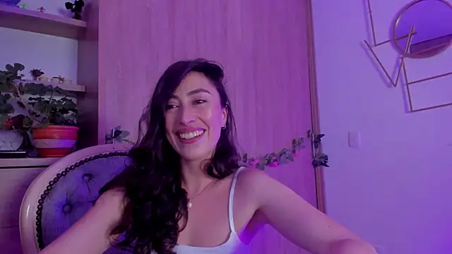 Amatiista online show from March 2026 02:49:02 AM