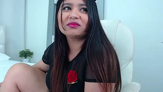 annylouis online show from February 2025 04:48:02 AM