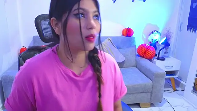 annylouis online show from October 2025 07:12:02 PM