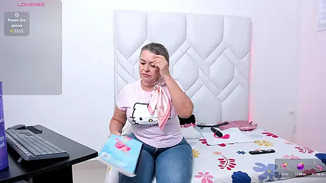 Snapshot of Mature_Hard chatting on October 2025 09:04:01 PM Mature Hard online show from October 2025 09:04:01 PM