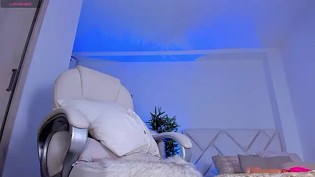 Snapshot of NiaBennet_ chatting on December 2024 01:51:02 AM NiaBennet online show from December 2024 01:51:02 AM