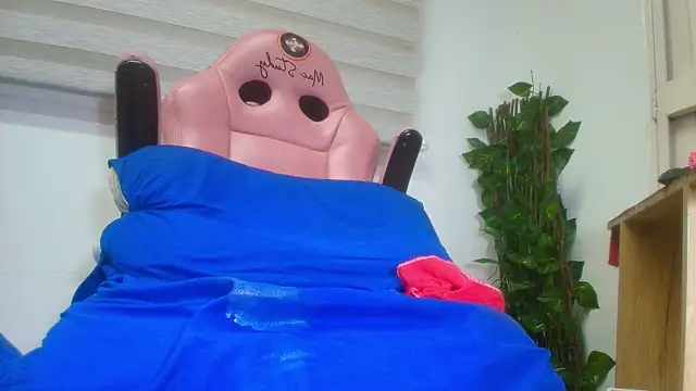  linda milk  online show from February 2025 09:13:02 AM