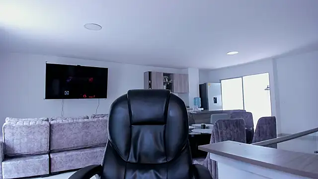 Frank Farrell online show from January 2025 05:45:02 PM