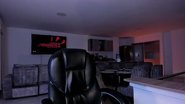 Frank Farrell online show from February 2025 04:39:01 AM