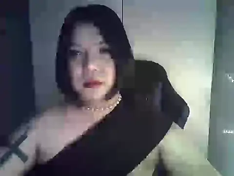 StrawberryWine07 online show from February 2025 05:10:01 AM