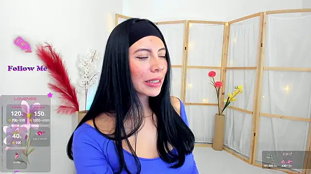 Silvanna-Moree online show from September 2025 07:58:02 PM