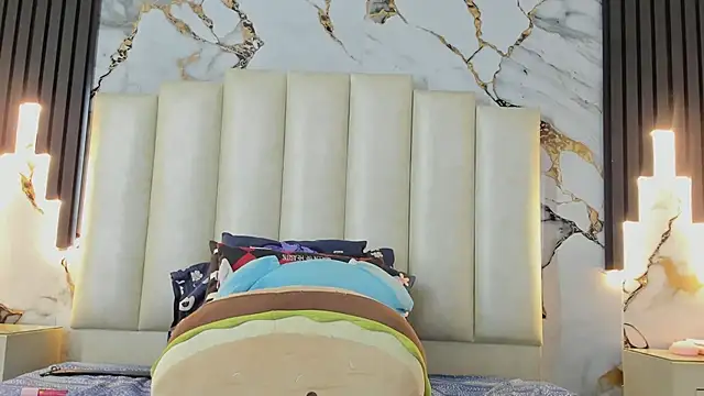 mollieblue69 online show from March 2025 07:17:01 PM