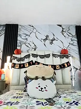 mollieblue69 online show from October 2025 01:07:01 PM