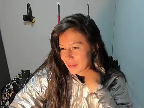 sandyquinnxx online show from April 2026 02:40:01 PM