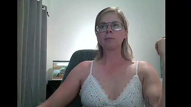 SavannaGirly online show from February 2025 11:33:01 AM