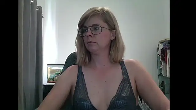 SavannaGirly online show from March 2025 11:06:02 AM