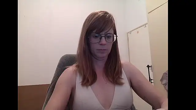 SavannaGirly online show from June 2026 05:25:01 PM