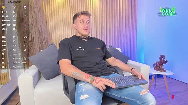 Snapshot of keane_lee chatting on January 2025 07:45:01 PM keane lee online show from January 2025 07:45:01 PM