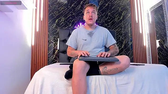 Snapshot of keane_lee chatting on September 2025 01:10:01 PM keane lee online show from September 2025 01:10:01 PM