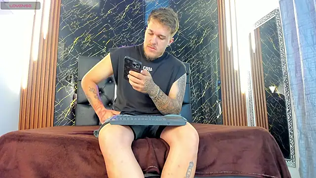 Snapshot of keane_lee chatting on September 2025 12:30:01 PM keane lee online show from September 2025 12:30:01 PM