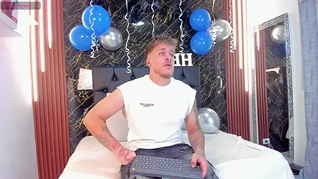 Snapshot of keane_lee chatting on October 2025 12:13:02 PM keane lee online show from October 2025 12:13:02 PM