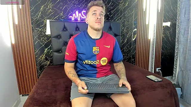 Snapshot of keane_lee chatting on October 2025 01:12:01 PM keane lee online show from October 2025 01:12:01 PM